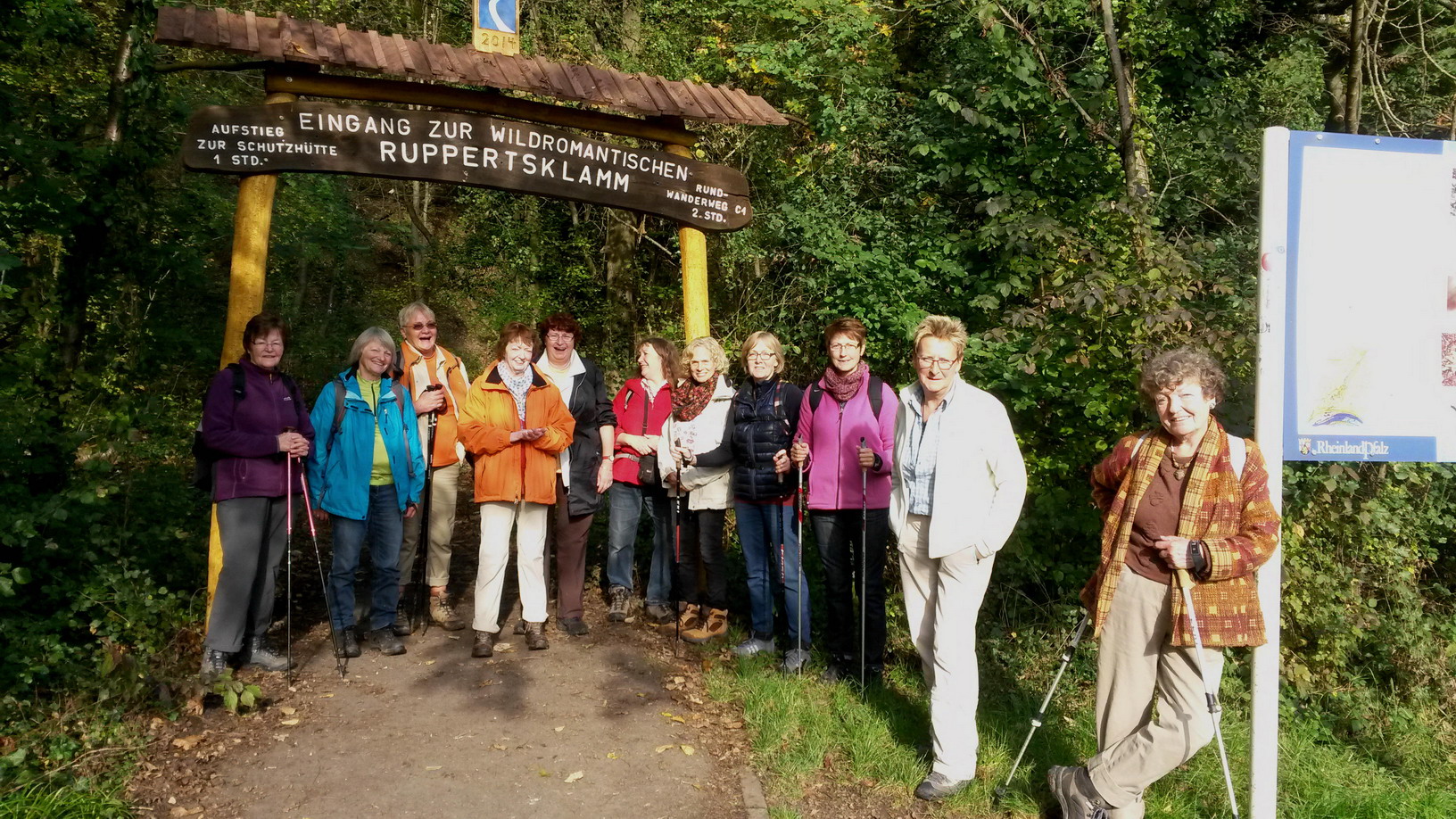 Wandergruppe nach geschaffter Klammdurchquerung!