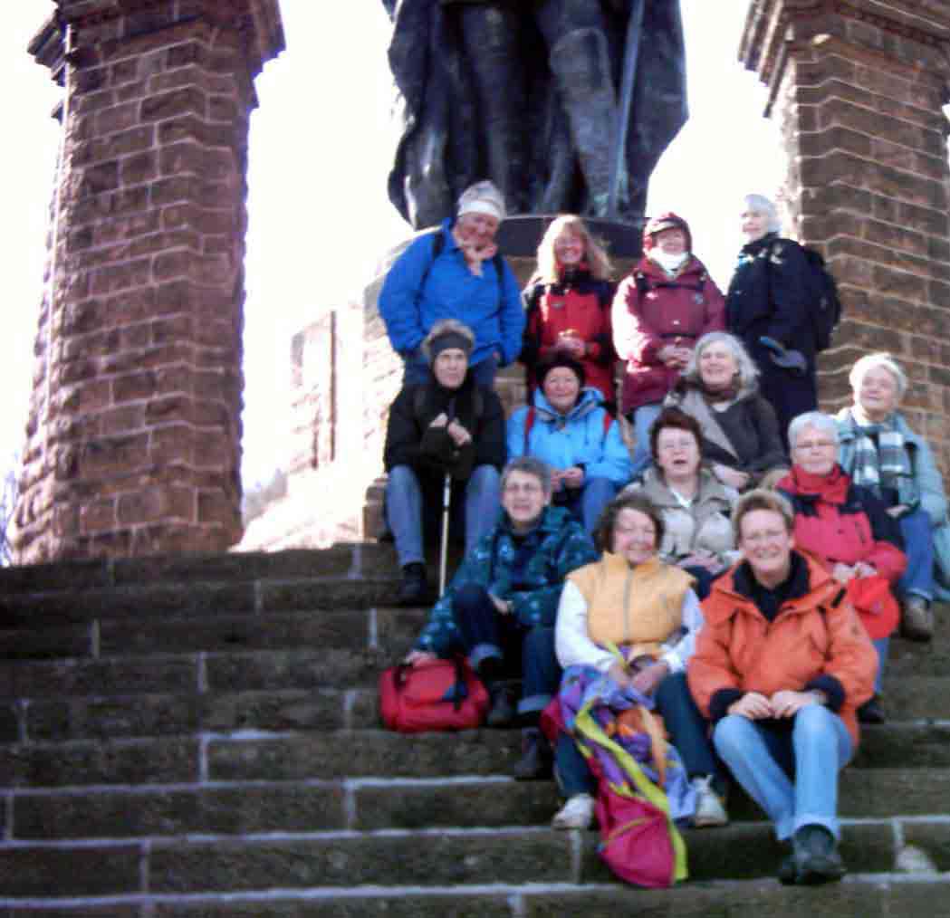 Gruppenfoto vorm Kaiser!