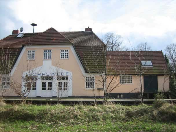 Bahnhof-1919 v. H.Vogeler erbaut! Heute ein Restaurant!